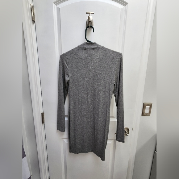 Long Sleeve Gray Dress - Picture 3 of 6